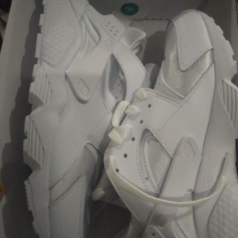 Nike Huaraches women's 10 and 1/2